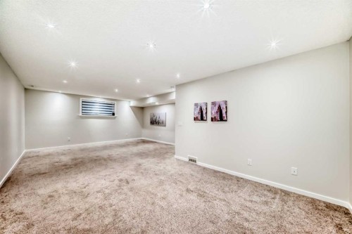 117 Chapalina Close Se, Calgary, AB - Indoor