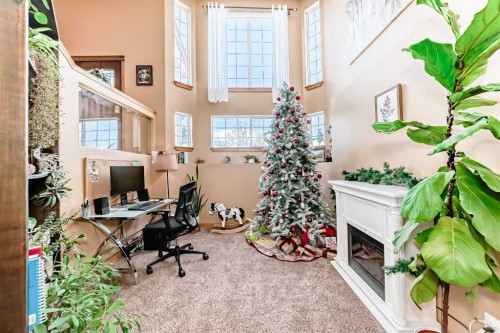 203 Hidden Spring Green Nw, Calgary, AB - Indoor Photo Showing Office