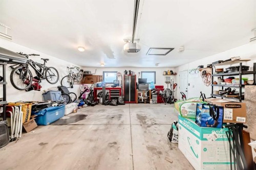 203 Hidden Spring Green Nw, Calgary, AB - Indoor