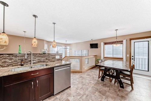 203 Hidden Spring Green Nw, Calgary, AB - Indoor