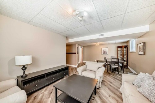 189 Balsam Crescent, Olds, AB - Indoor Photo Showing Living Room