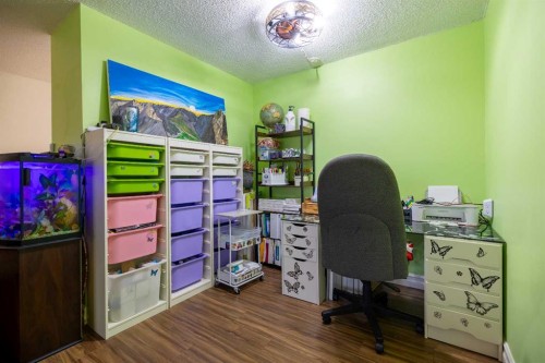 208-4944 Dalton Drive Nw, Calgary, AB - Indoor Photo Showing Office