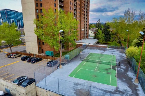 208-4944 Dalton Drive Nw, Calgary, AB - Outdoor