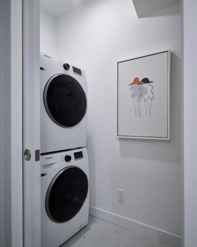 15353 1 Street Nw, Calgary, AB - Indoor Photo Showing Laundry Room