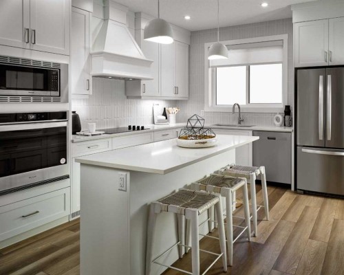 15353 1 Street Nw, Calgary, AB - Indoor Photo Showing Kitchen With Upgraded Kitchen