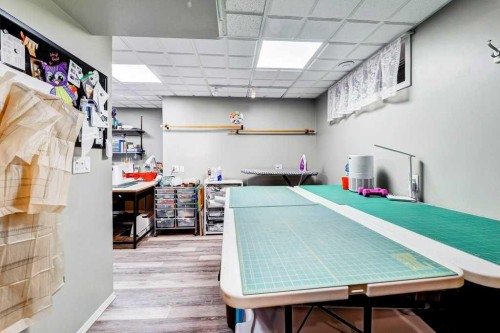 28 Hawktree Circle Nw, Calgary, AB - Indoor Photo Showing Other Room