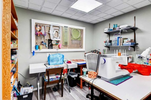 28 Hawktree Circle Nw, Calgary, AB - Indoor