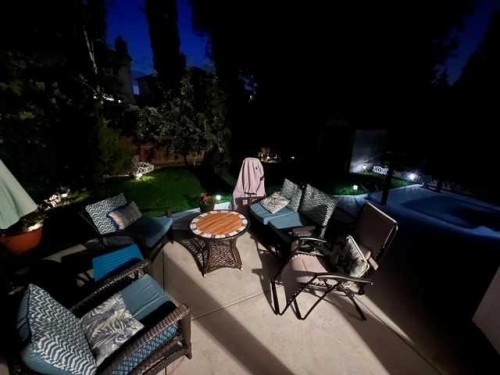 28 Hawktree Circle Nw, Calgary, AB - Outdoor