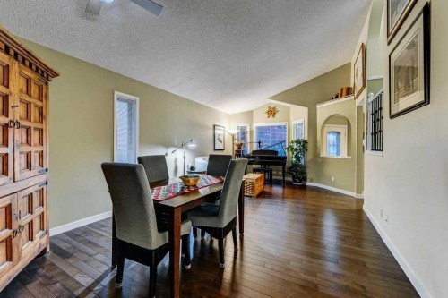 28 Hawktree Circle Nw, Calgary, AB - Indoor Photo Showing Dining Room