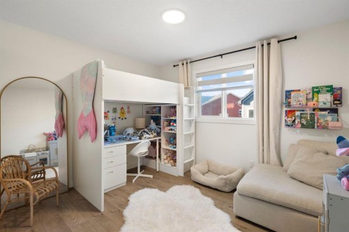 31 Saddlebred Court, Cochrane, AB - Indoor