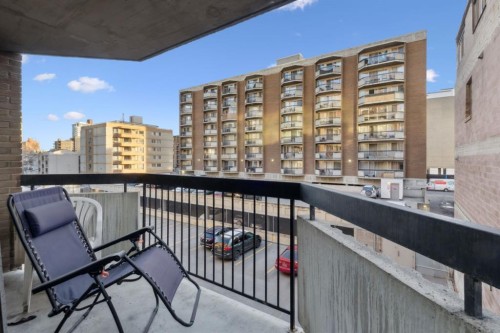 313-339 13 Avenue Sw, Calgary, AB - Outdoor