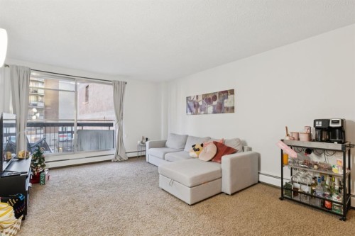 313-339 13 Avenue Sw, Calgary, AB - Indoor Photo Showing Other Room