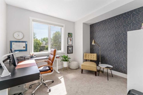 2432 32 Street Sw, Calgary, AB - Indoor Photo Showing Office