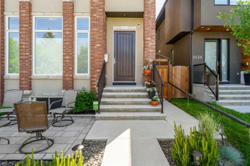 2432 32 Street Sw, Calgary, AB - Outdoor