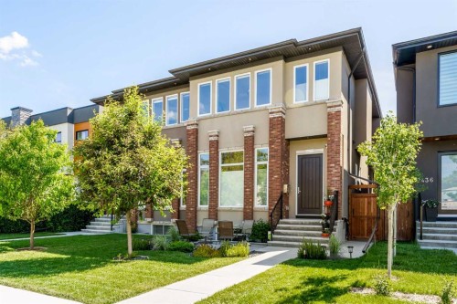 2432 32 Street Sw, Calgary, AB - Outdoor With Facade