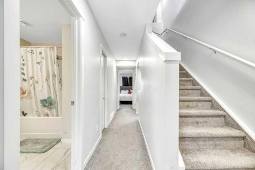 413-338 Seton Circle Se, Calgary, AB - Indoor Photo Showing Other Room