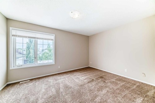 84 Inverness Square Se, Calgary, AB - Indoor Photo Showing Other Room
