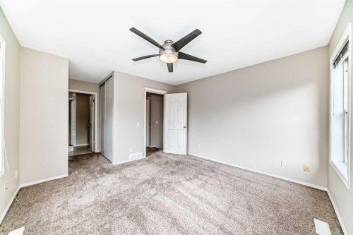 84 Inverness Square Se, Calgary, AB - Indoor Photo Showing Other Room