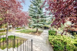 84 Inverness Square SE Calgary, AB T2Z 2Z2