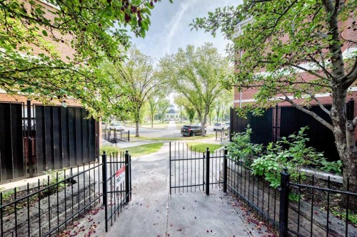 84 Inverness Square Se, Calgary, AB - Outdoor