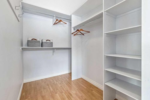 180 16Th Avenue Sw, Diamond Valley, AB - Indoor With Storage