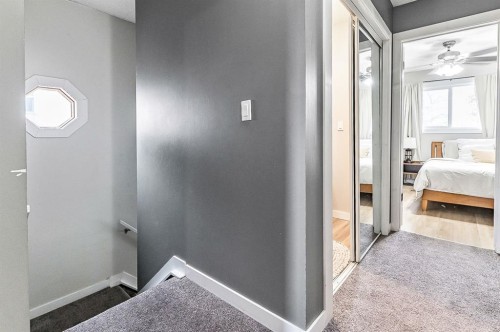 29 Green Meadow Crescent, Strathmore, AB - Indoor Photo Showing Bedroom