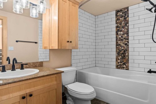 4-124 Silvertip Ridge, Canmore, AB - Indoor Photo Showing Bathroom