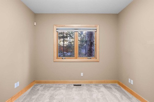 4-124 Silvertip Ridge, Canmore, AB - Indoor Photo Showing Other Room