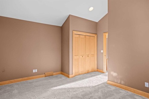 4-124 Silvertip Ridge, Canmore, AB - Indoor Photo Showing Other Room
