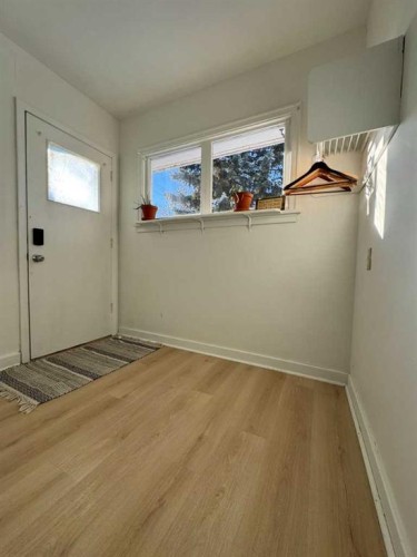 2912 21 Avenue Sw, Calgary, AB - Indoor Photo Showing Other Room