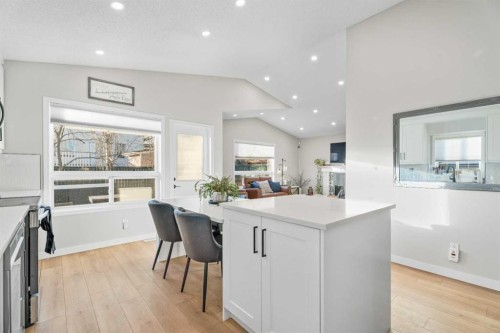 117 Rocky Ridge Landing Nw, Calgary, AB - Indoor