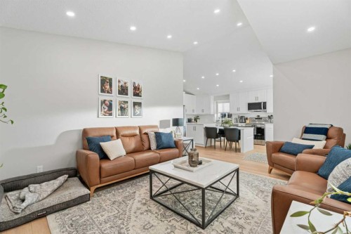117 Rocky Ridge Landing Nw, Calgary, AB - Indoor Photo Showing Living Room