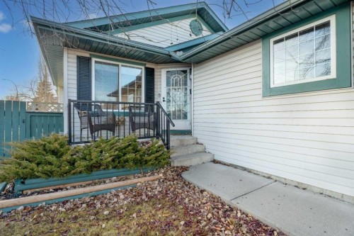 117 Rocky Ridge Landing Nw, Calgary, AB - Outdoor