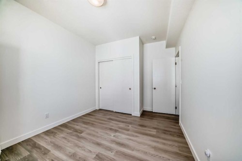 41-2117 81 Street Sw, Calgary, AB - Indoor Photo Showing Other Room