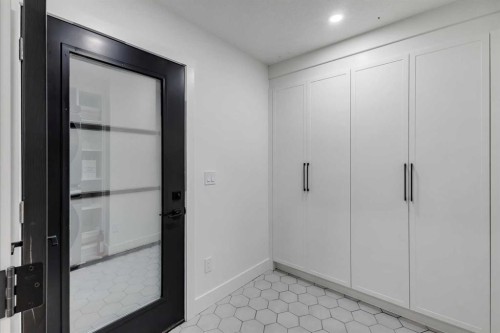 9419 Academy Drive Se, Calgary, AB - Indoor Photo Showing Other Room