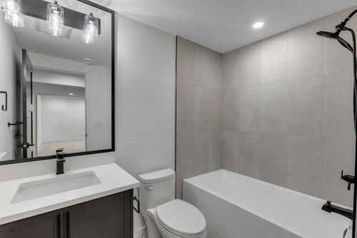 9419 Academy Drive Se, Calgary, AB - Indoor Photo Showing Bathroom