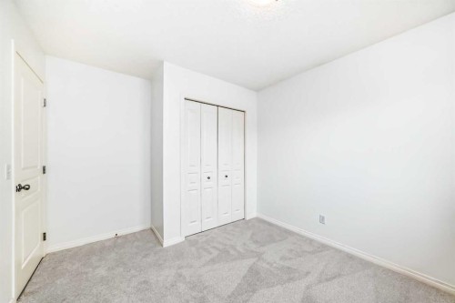112 Sagewood Grove Sw, Airdrie, AB - Indoor Photo Showing Other Room