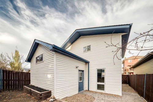 112 Sagewood Grove Sw, Airdrie, AB - Outdoor With Exterior