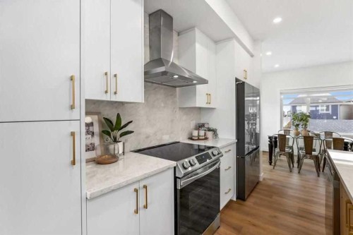 401-200 Belvedere Boulevard Se, Calgary, AB - Indoor Photo Showing Kitchen With Upgraded Kitchen