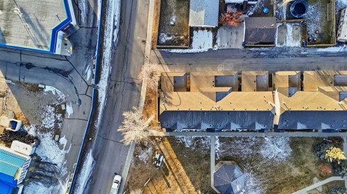 1-2 Hinshaw Drive, Sylvan Lake, AB - Outdoor