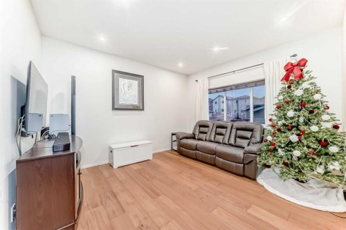 58 Reunion Grove Nw, Airdrie, AB - Indoor