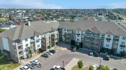 1419-6118 80 Avenue Ne, Calgary, AB - Outdoor With Balcony