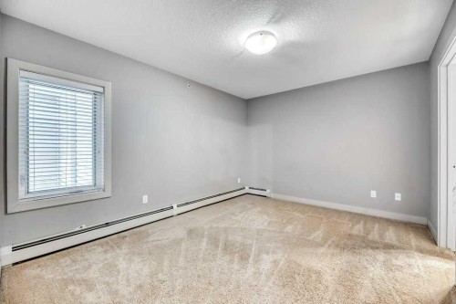 1419-6118 80 Avenue Ne, Calgary, AB - Indoor Photo Showing Other Room