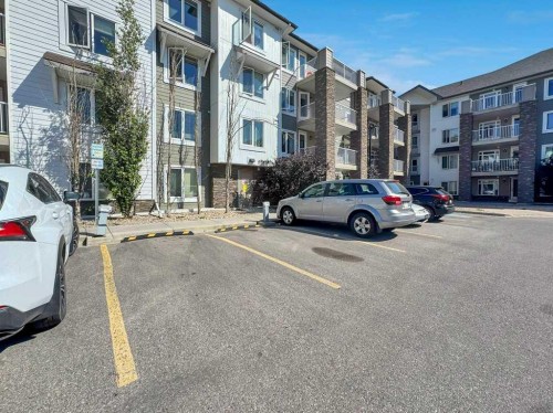 1419-6118 80 Avenue Ne, Calgary, AB - Outdoor With Balcony With Facade