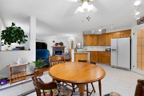 158 Somerglen Road Sw, Calgary, AB - Indoor