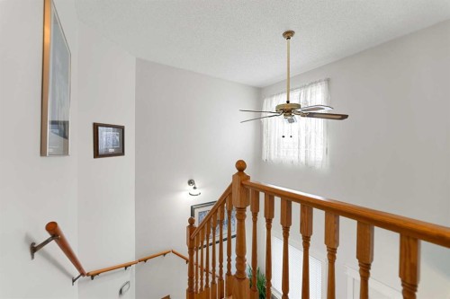 158 Somerglen Road Sw, Calgary, AB - Indoor Photo Showing Other Room