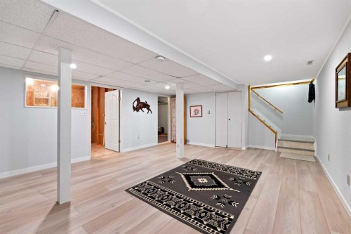 158 Somerglen Road Sw, Calgary, AB - Indoor