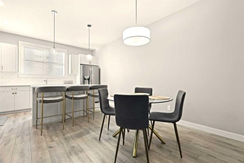 410 Cranbrook Walk Se, Calgary, AB - Indoor