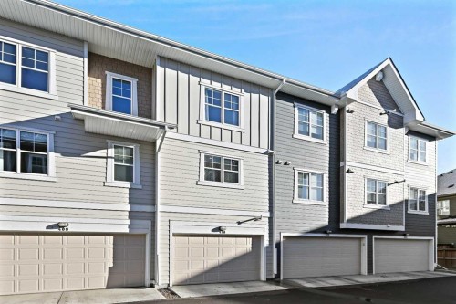 410 Cranbrook Walk Se, Calgary, AB - Outdoor