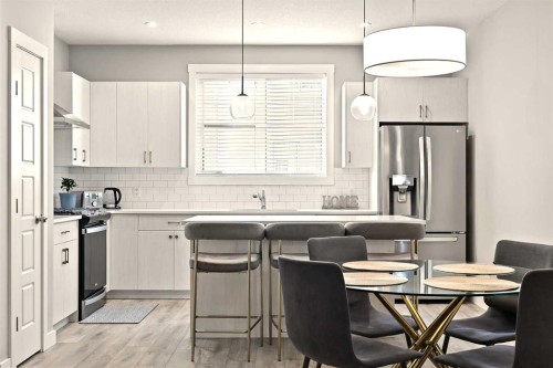 410 Cranbrook Walk Se, Calgary, AB - Indoor